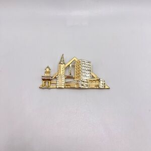 Vintage AJC Chicago Skyline Gold Tone Brooch 3D Cityscape Pin